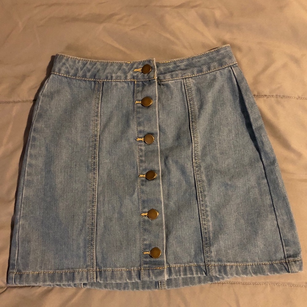 Denim skirt NWT‼️